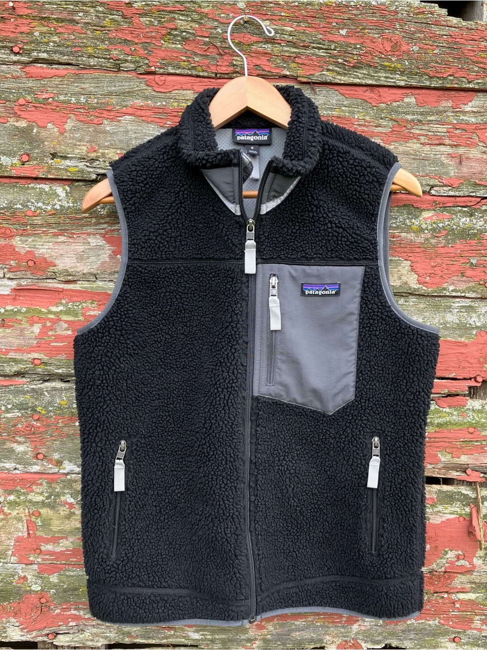 Patagonia Women's Classic Retro-X® Fleece Vest Size M Black & Gray